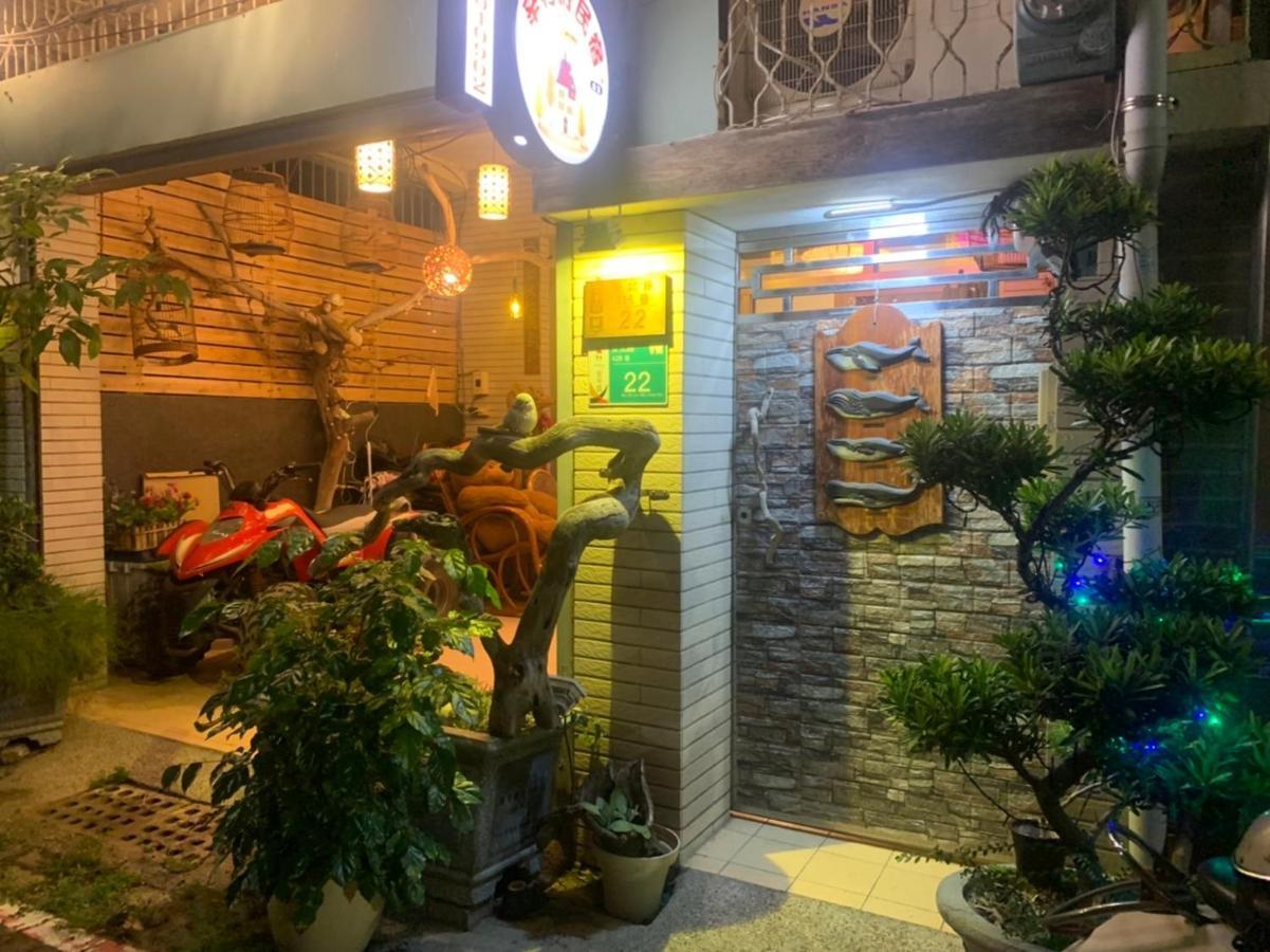 Xincun Seed Homestay Tainan Extérieur photo